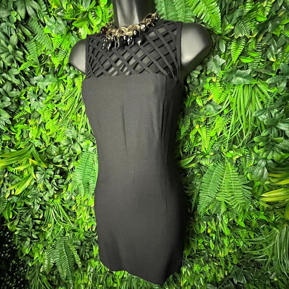 DONNA RICCO Dress Women‎ 6 Black Sheath Cut Out Neckline Sleeveless Mini 0437